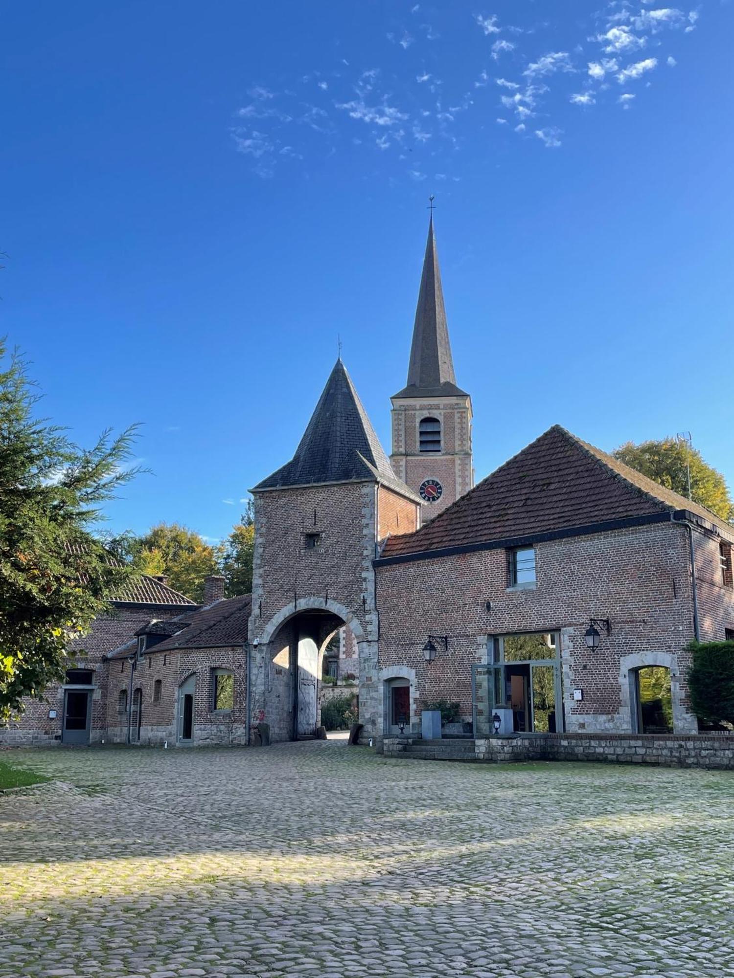 Hôtel La Gentilhommière Artres Extérieur photo