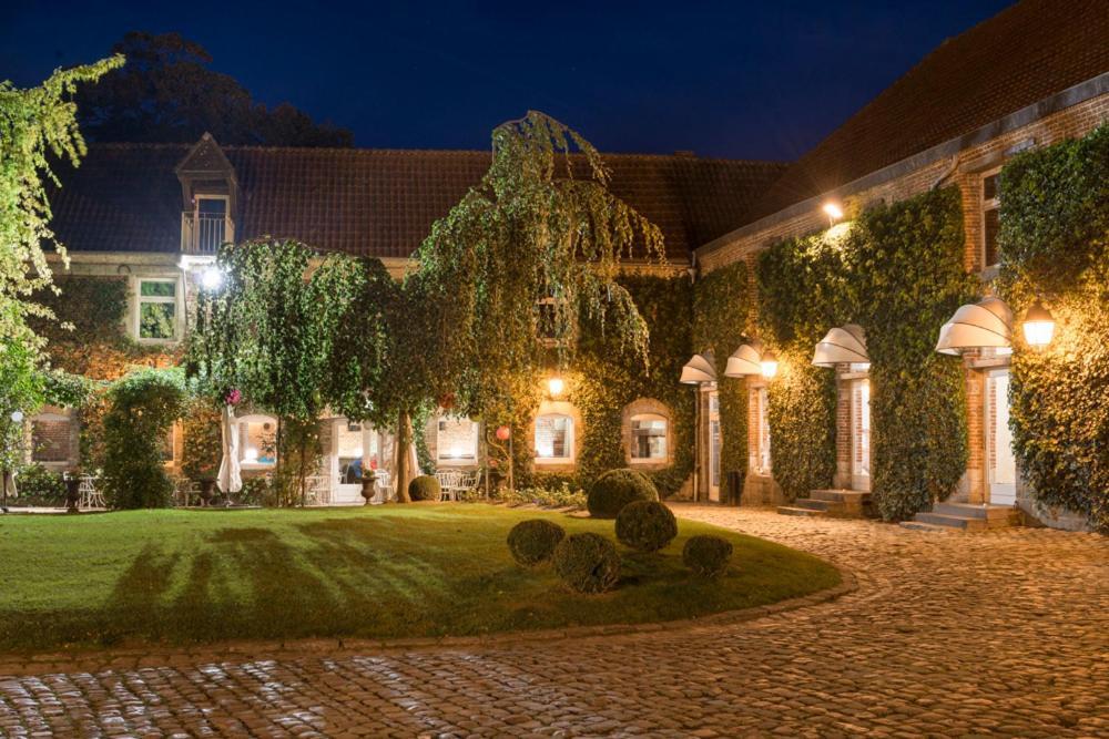 Hôtel La Gentilhommière Artres Extérieur photo